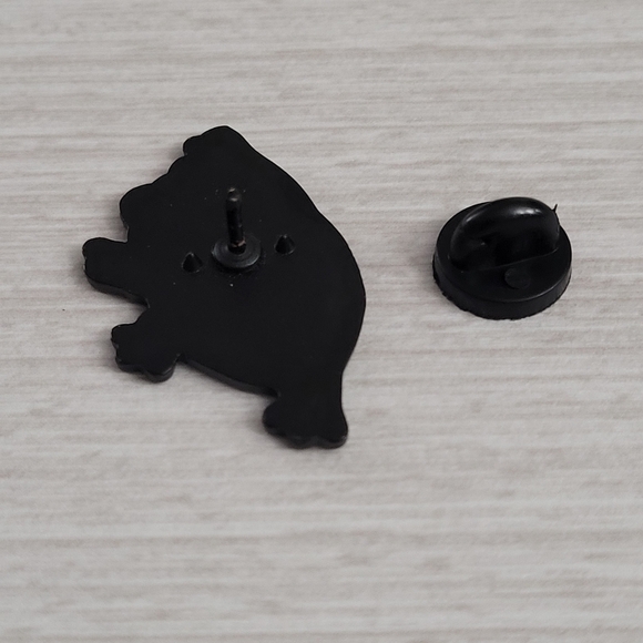 Fun Frog Enamel Pin - Picture 6 of 10